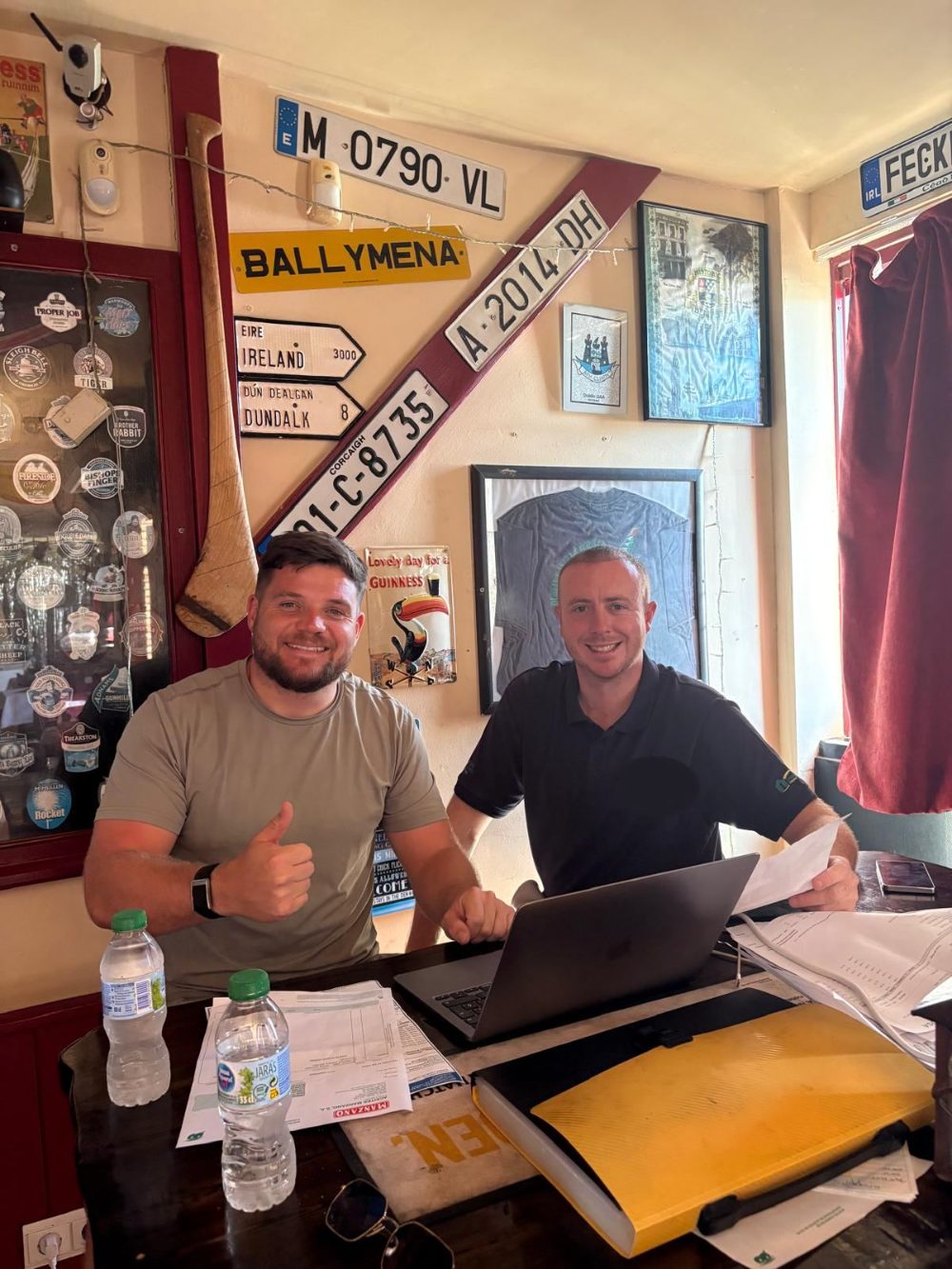 The two founders at the bar in Orihuela Costa, working on VisionnIQ